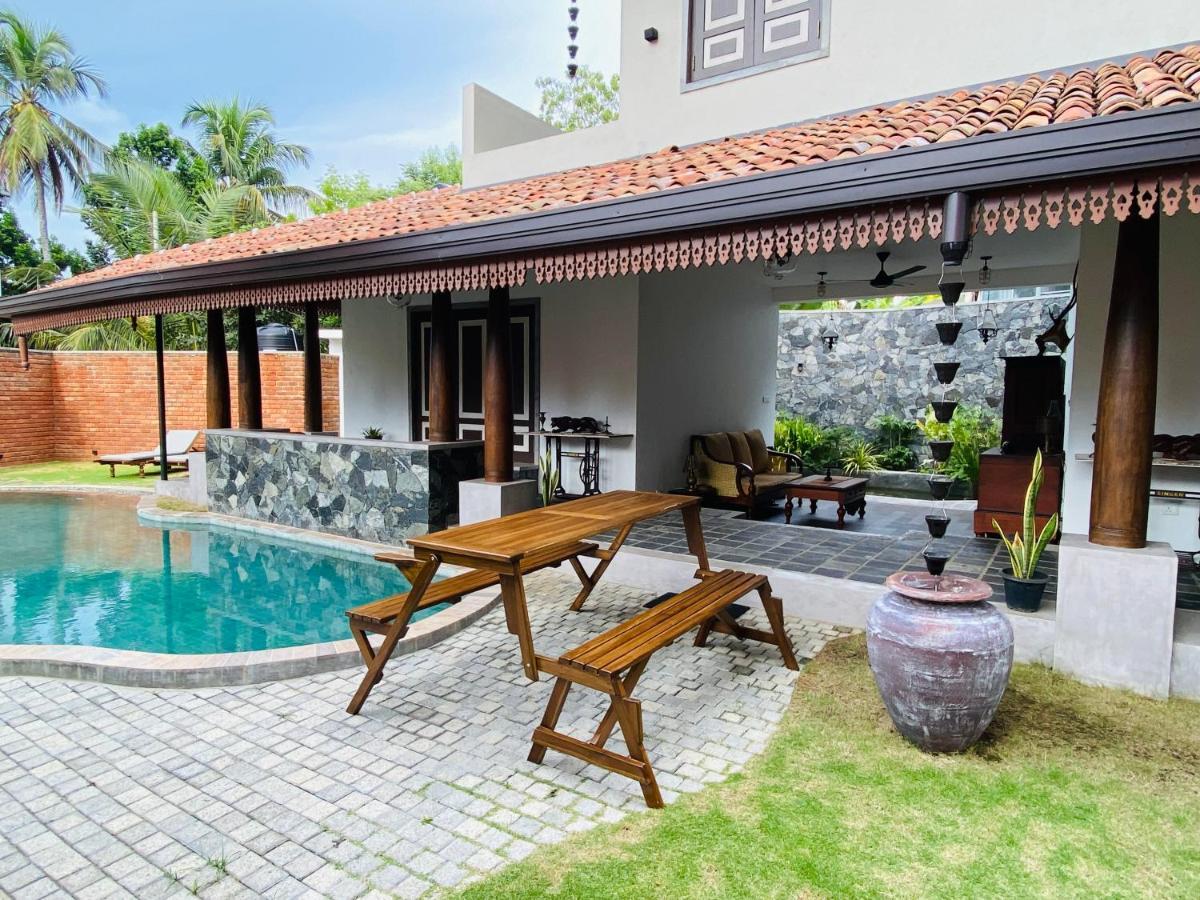 Thaprobana Villa Tangalle - Private Villa Exterior foto
